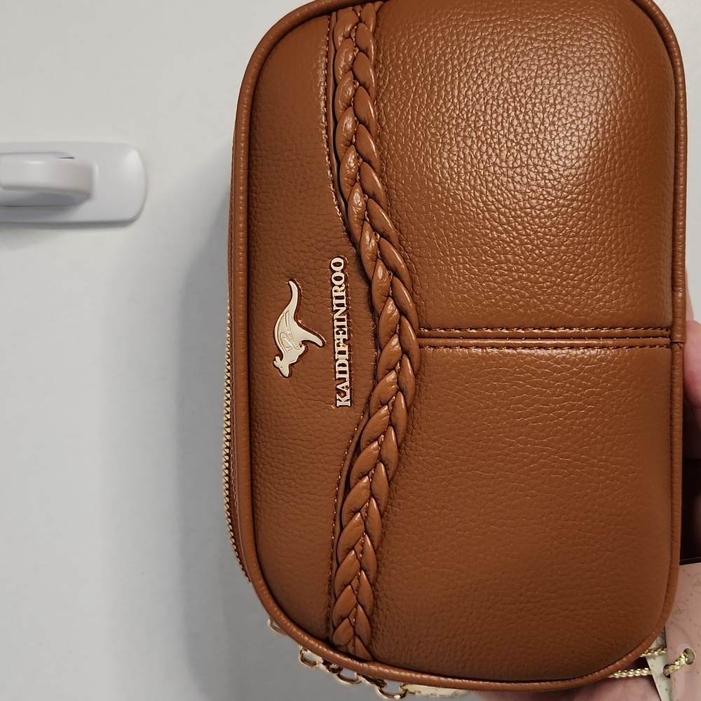 Gorgeous Tan Mini Crossbody vegan Camera bag w/gold hardware